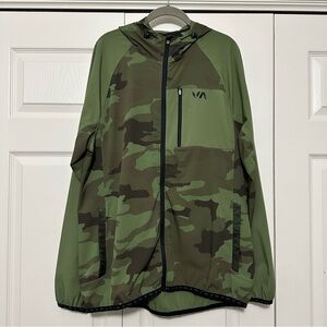 RVCA Men’s Lightweight Packable Green Camo Windbreaker Jacket Size Large VGUC
